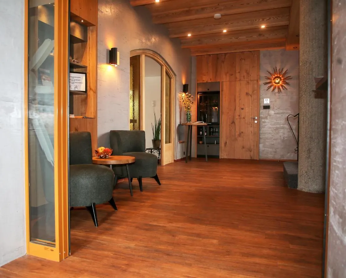 Hotel Sonnenhof - Bed & Breakfast & Appartements Innsbruck