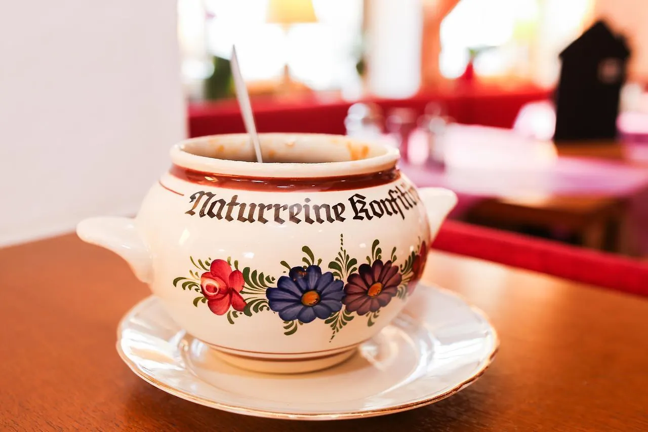 Hotel Sonnenhof - Bed & Breakfast & Appartements Innsbruck Austria